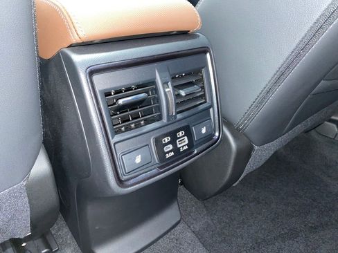 Used 2025 Subaru Forester Touring image 32