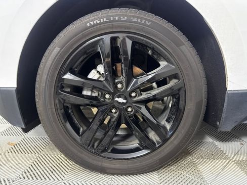 Used 2020 Chevrolet Equinox LT w/ Sport Edition image 19