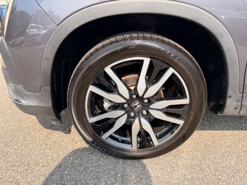 Certified 2021 Honda Pilot Touring image 8