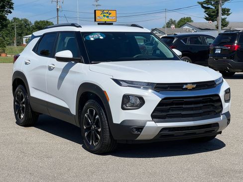 Certified 2023 Chevrolet TrailBlazer LT AWD/4WD image 40