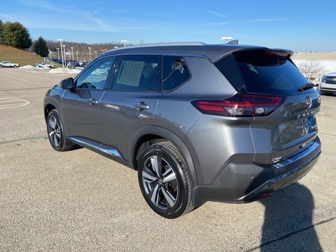 Used 2023 Nissan Rogue SL image 5