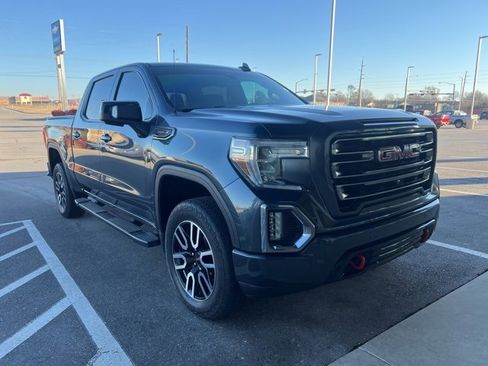 Used 2020 GMC Sierra 1500 AT4 w/ AT4 Premium Package image 3
