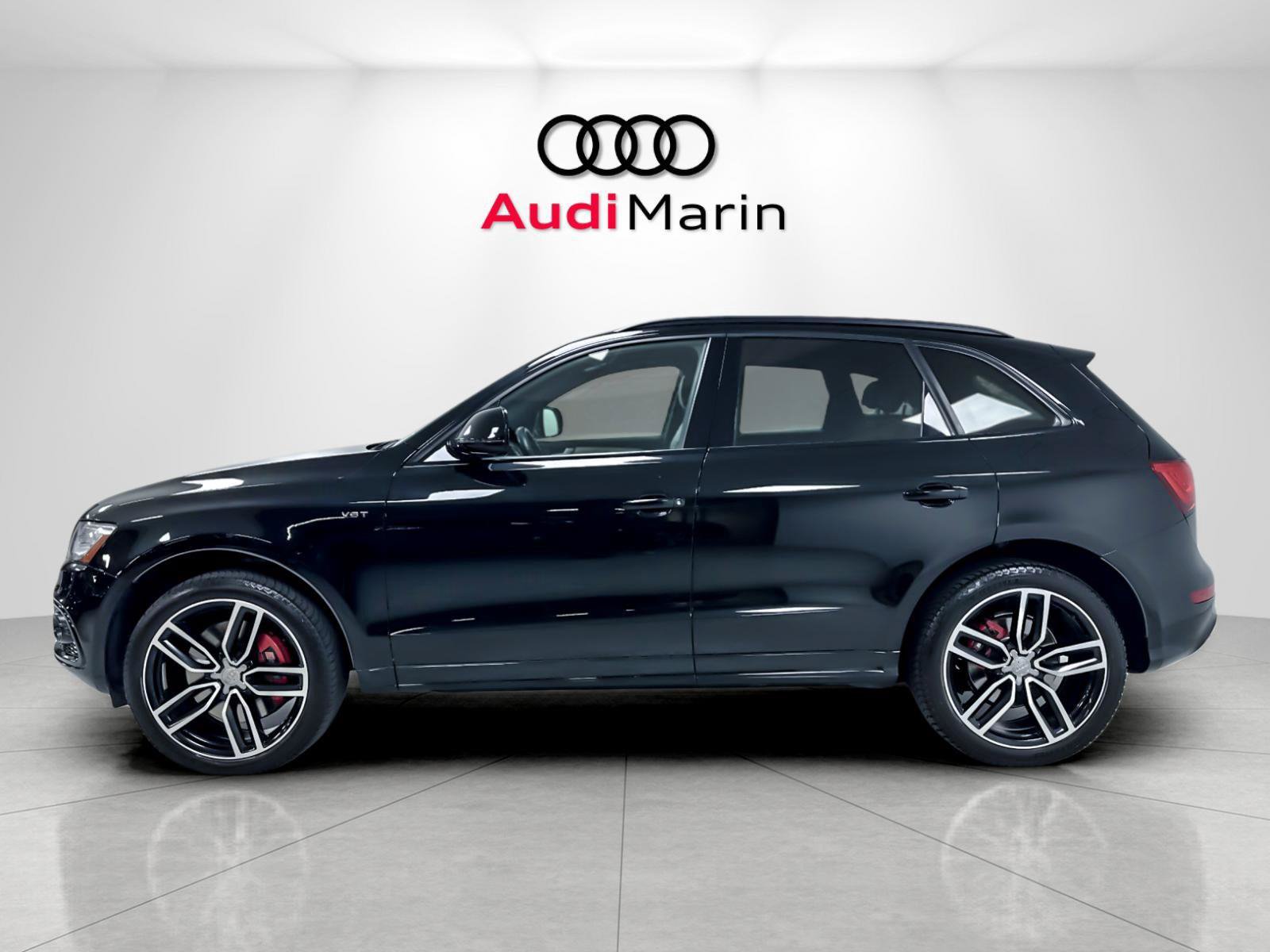 Used 2017 Audi SQ5 Premium Plus w/ Technology Package AWD/4WD image 2