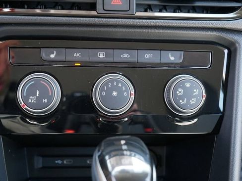 Certified 2024 Volkswagen Taos S AWD/4WD image 30
