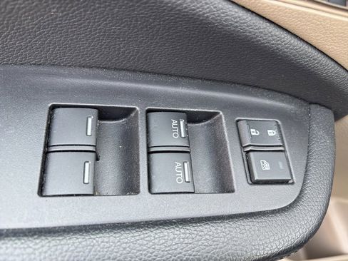 Used 2018 Honda Pilot Elite image 30