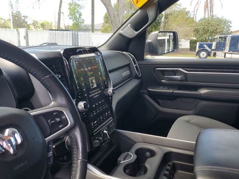 Used 2021 RAM 1500 Big Horn image 22