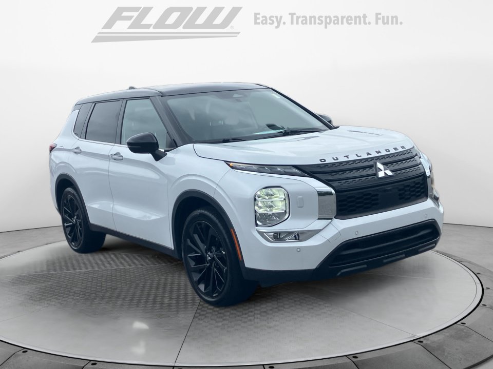 Used 2023 Mitsubishi Outlander SEL AWD/4WD image 1