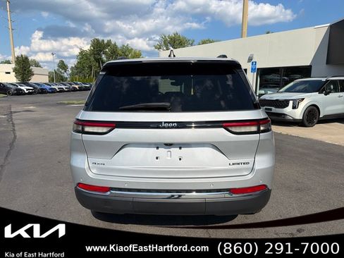 Used 2023 Jeep Grand Cherokee Limited AWD/4WD image 9