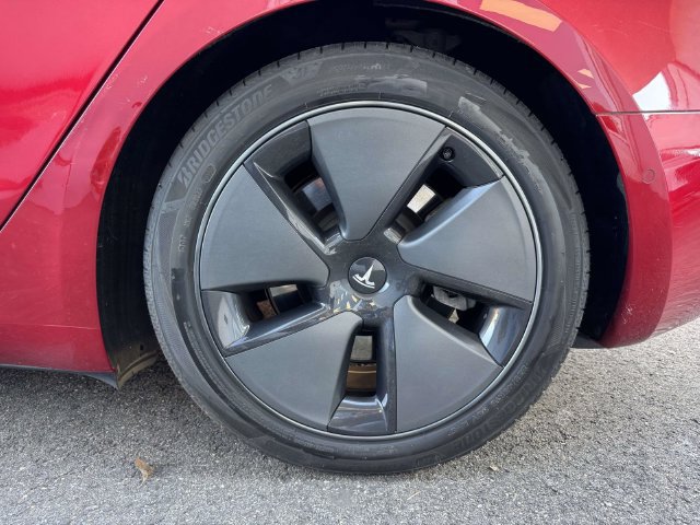 Used 2021 Tesla Model 3 Standard Range Plus RWD image 8