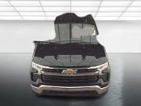 Used 2023 Chevrolet Silverado 1500 LT AWD/4WD image 7