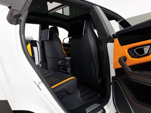 Used 2024 Lamborghini Urus S image 47