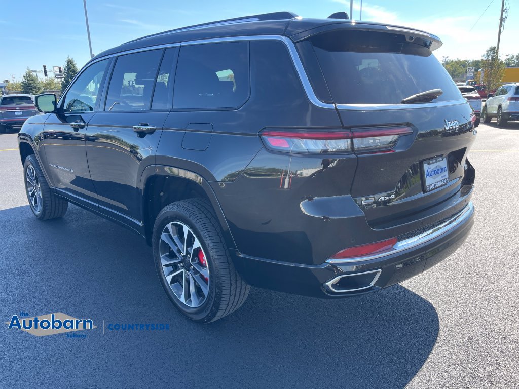 Used 2021 Jeep Grand Cherokee L Overland w/ Luxury Tech Group IV AWD/4WD image 3