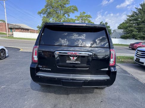 Used 2018 GMC Yukon Denali w/ Denali Ultimate Package image 6