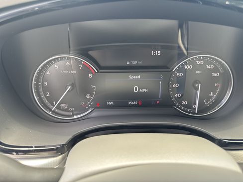 Used 2021 Cadillac XT5 Premium Luxury w/ LPO, Floor Liner Package FWD image 31