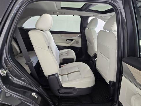 Used 2024 MAZDA CX-90 3.3 Turbo S w/ Premium Package image 19
