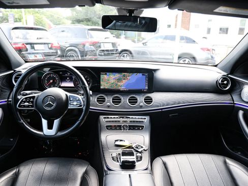 Used 2019 Mercedes-Benz E 300 4MATIC image 13