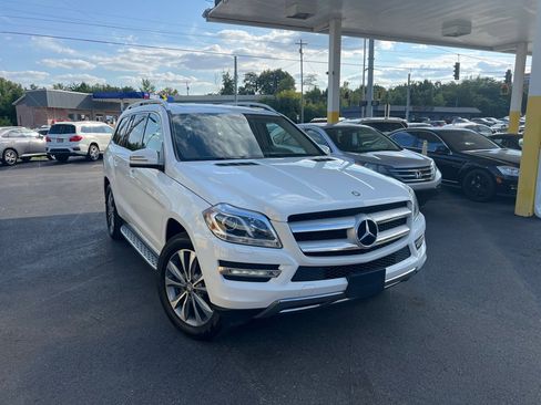 Used 2015 Mercedes-Benz GL 450 4MATIC image 4