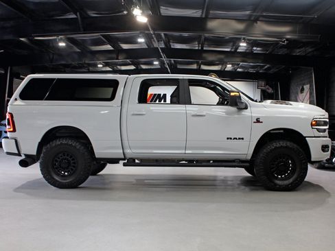 Used 2024 RAM 2500 Laramie w/ Night Edition AWD/4WD image 27