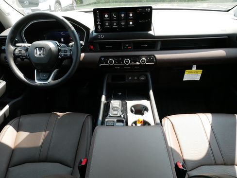 Used 2026 Honda Pilot Elite image 10