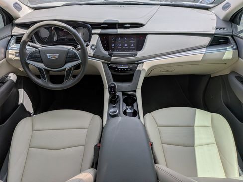 Certified 2024 Cadillac XT5 Premium Luxury w/ Technology Package FWD image 13