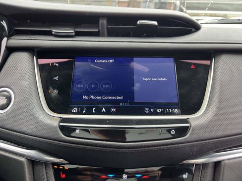 Certified 2022 Cadillac XT5 Premium Luxury w/ LPO, ONYX Package image 21