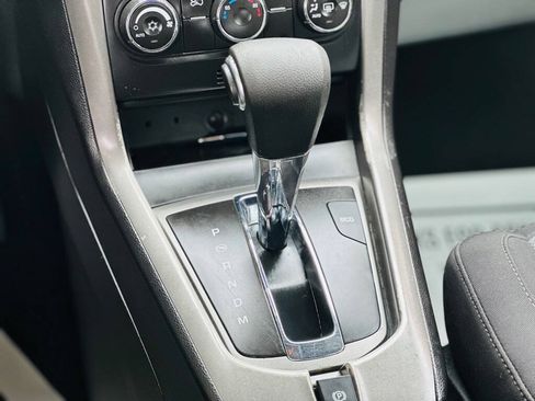 Used 2013 Chevrolet Captiva Sport LS FWD image 11