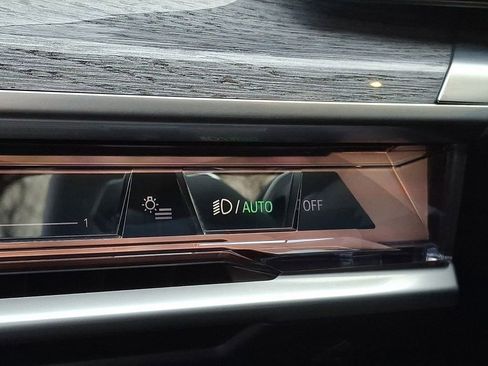 Certified 2023 BMW 760i xDrive 760i xDrive w/ Executive Package image 23