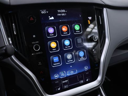 Used 2022 Subaru Outback Premium image 7