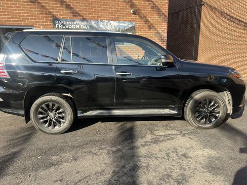 Used 2020 Lexus GX 460 Premium image 4
