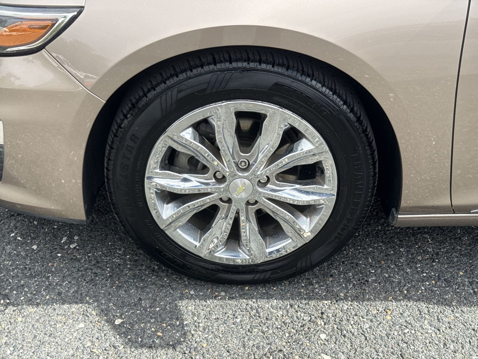 Used 2019 Chevrolet Malibu LT FWD image 13