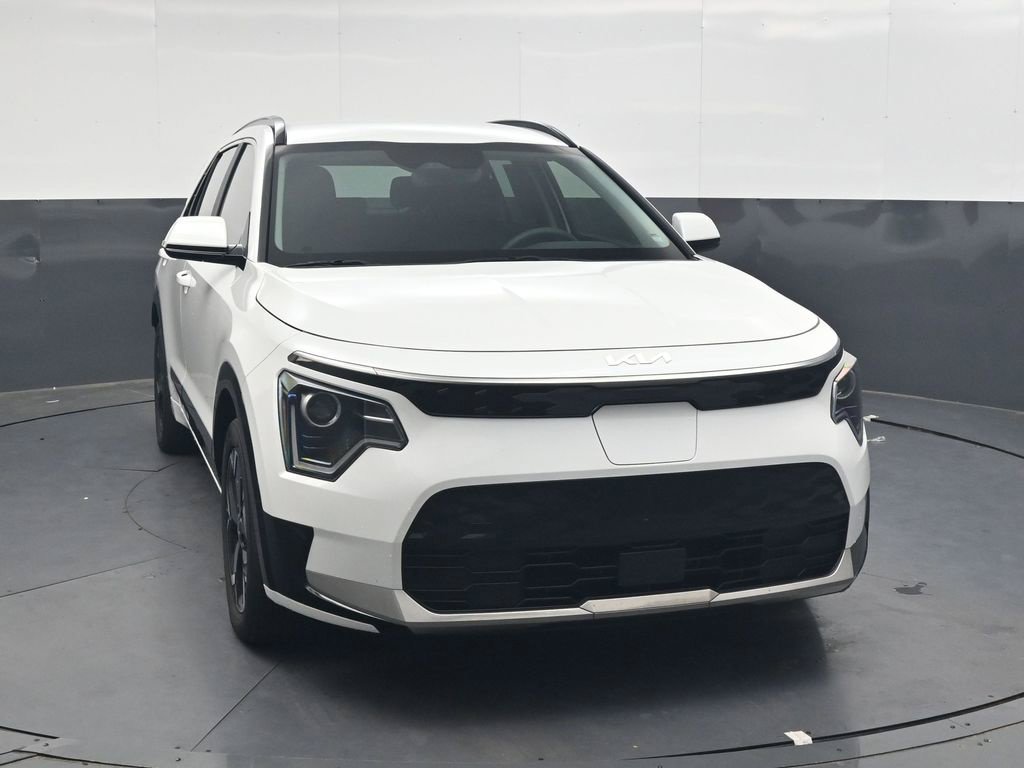 Used 2024 Kia Niro Wind FWD image 2
