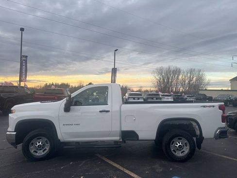 Used 2025 Chevrolet Silverado 2500 W/T w/ WT Convenience Package image 6