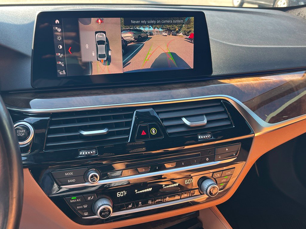 Used 2019 BMW 530e w/ Premium Package RWD image 19