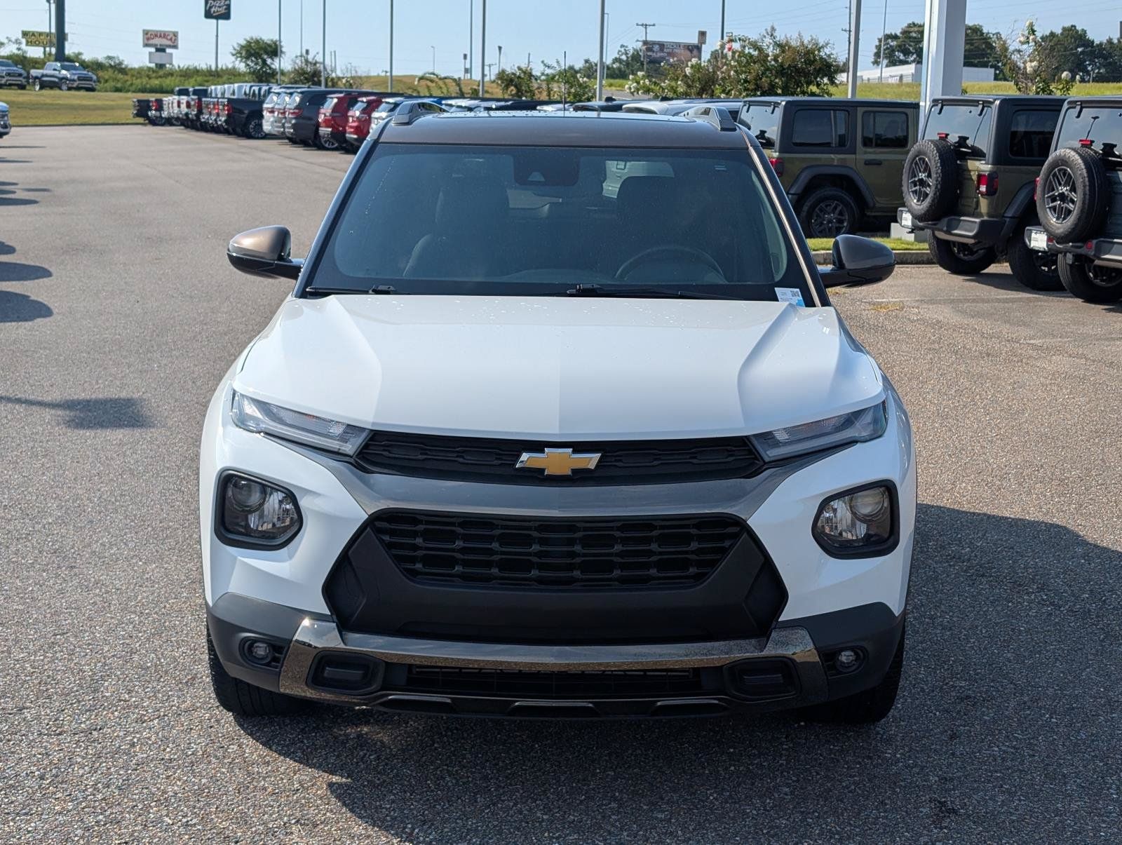 Used 2022 Chevrolet TrailBlazer ACTIV AWD/4WD image 2