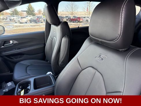 New 2026 Chrysler Pacifica Select w/ S Appearance Package image 20