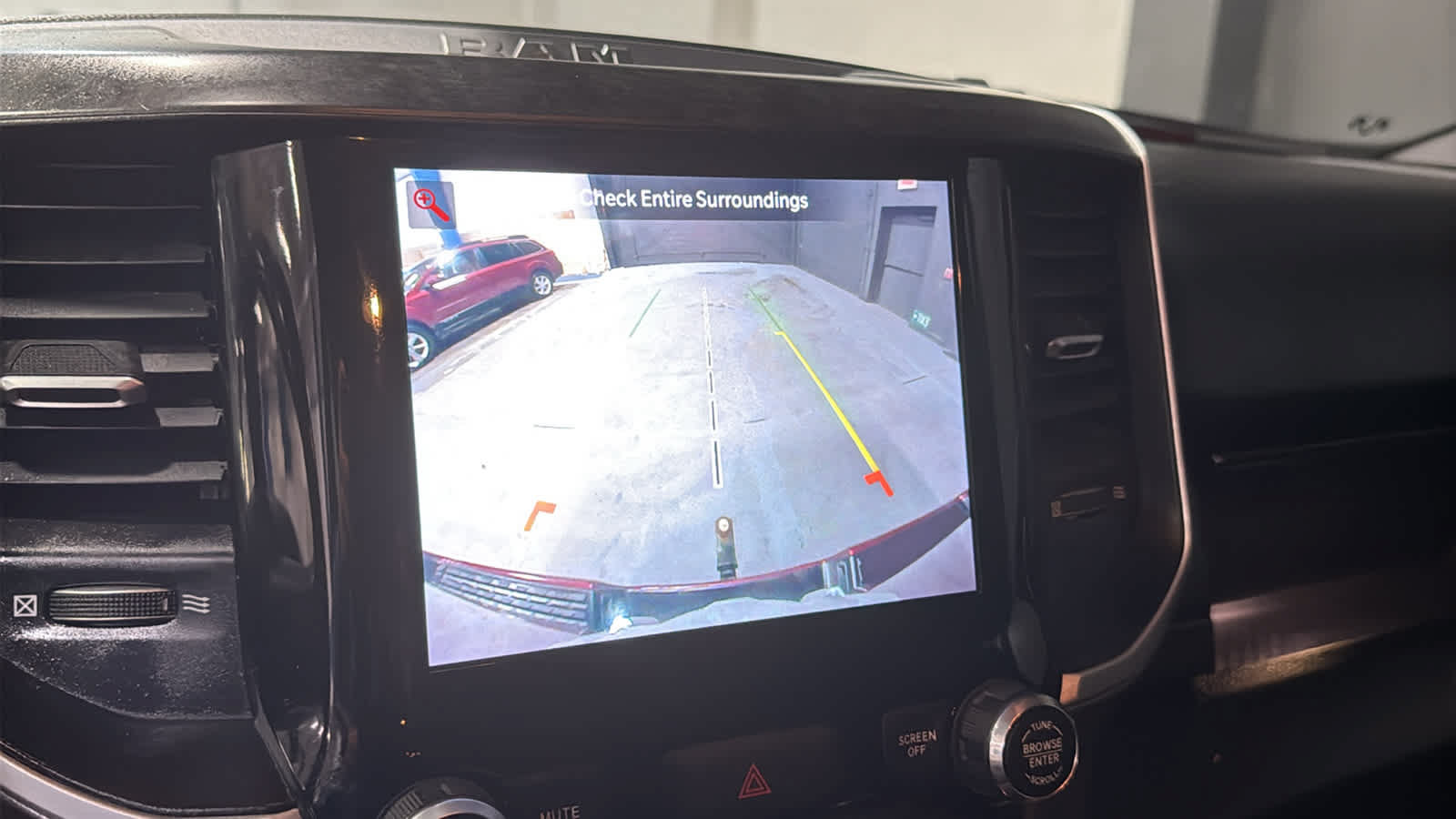 Used 2022 RAM 1500 Big Horn AWD/4WD image 16