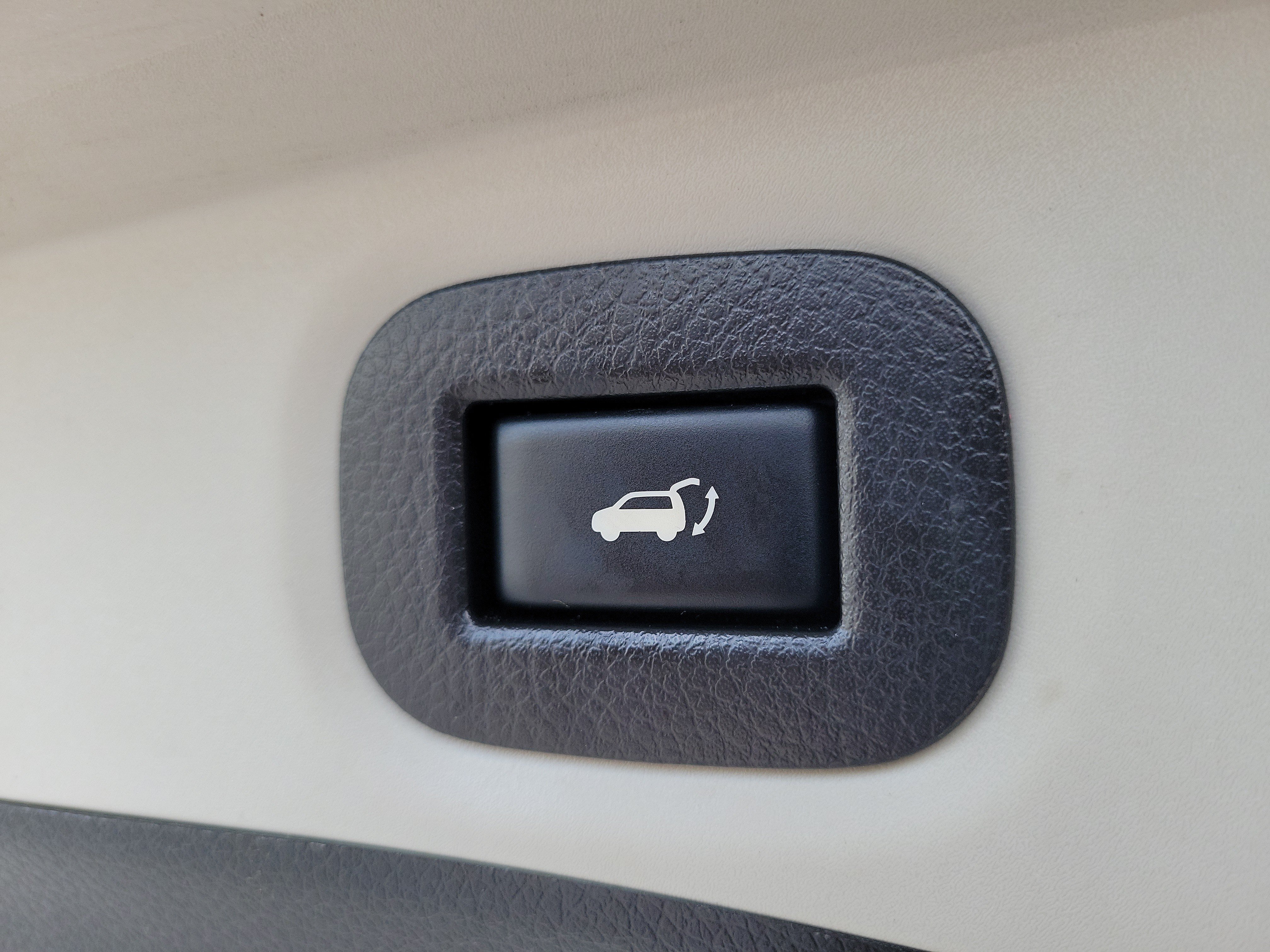 Used 2019 Nissan Rogue SL w/ Premium Package FWD image 6