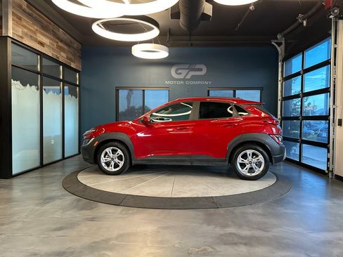 Used 2022 Hyundai Kona SEL FWD image 6
