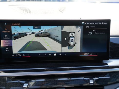 Used 2025 BMW X5 xDrive50e w/ M Sport Package image 19