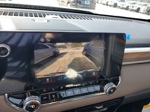 New 2026 GMC Canyon Denali image 22