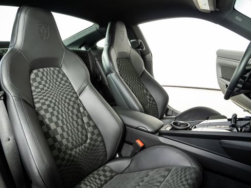New 2026 Porsche 911 Carrera RWD image 18