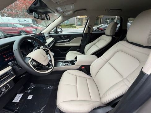 New 2026 Lincoln Corsair Premiere image 15