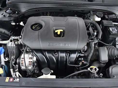 Certified 2023 Kia Forte LXS w/ LXS Technology Package image 28