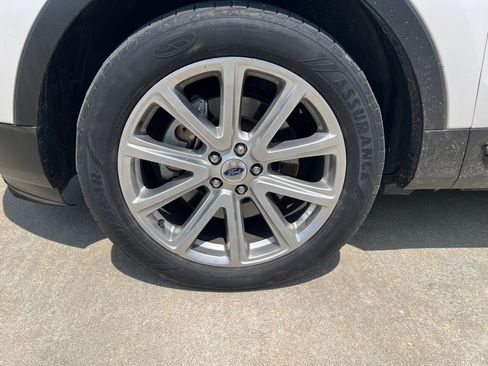 Used 2017 Ford Explorer Limited AWD/4WD image 16