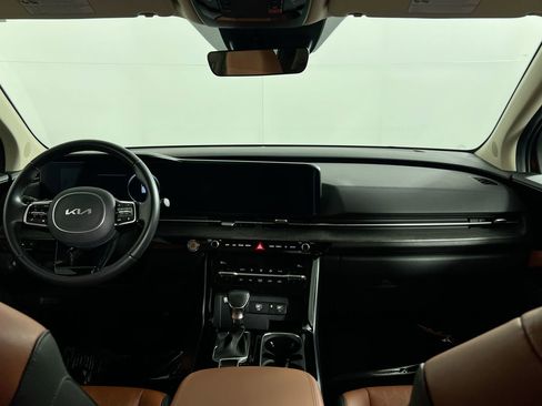 Used 2024 Kia Carnival SX Prestige image 30