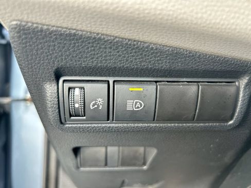 Used 2024 Toyota Corolla Cross L FWD image 13