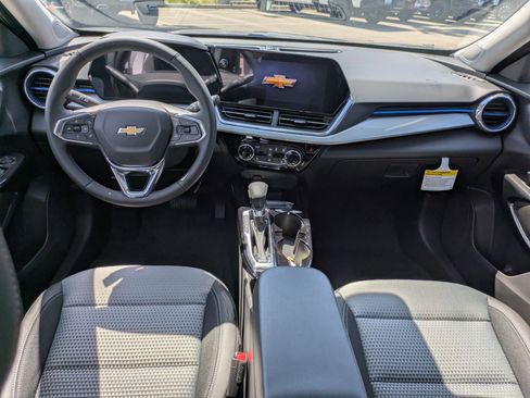 Used 2026 Chevrolet Trax LT w/ Driver Confidence Package image 15