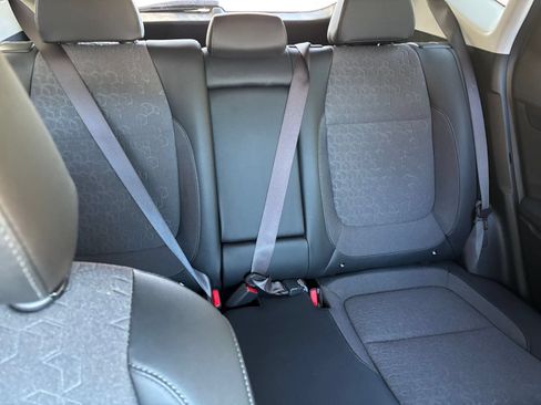 Used 2025 Kia Seltos S FWD image 32