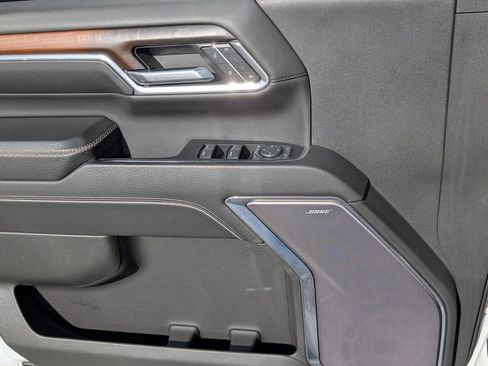 Used 2024 GMC Sierra 2500 Denali w/ Denali Reserve Package image 23