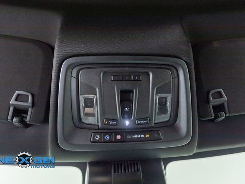 Used 2025 Chevrolet Silverado 2500 High Country w/ Technology Package AWD/4WD image 19